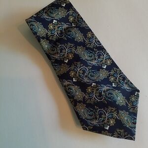 3/$45 Tie MERCEDES SILK HAND MADE HIGH FASHION Navy Paisley